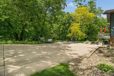 1621 Picturesque Drive Cedar Falls IA 50613