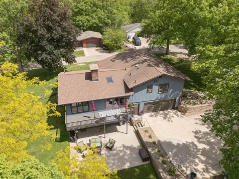 1621 Picturesque Drive Cedar Falls IA 50613