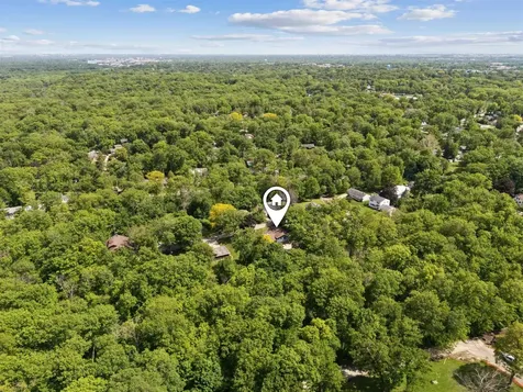 1621 Picturesque Drive Cedar Falls IA 50613