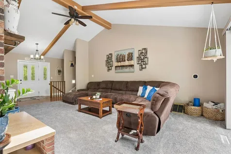 1621 Picturesque Drive Cedar Falls IA 50613