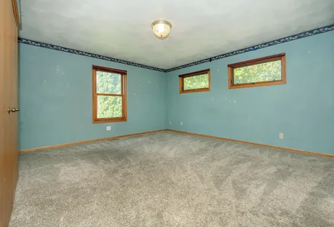 206 NW 24th Street Waverly IA 50677