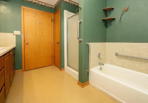 206 NW 24th Street Waverly IA 50677
