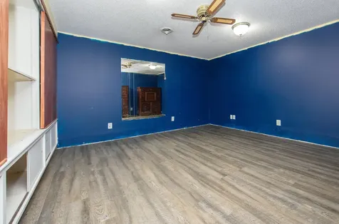 206 NW 24th Street Waverly IA 50677