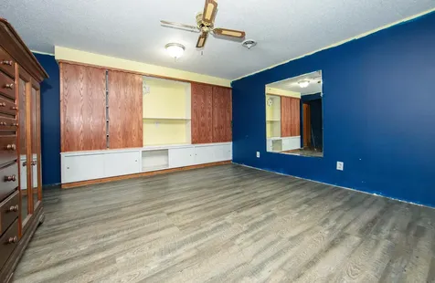 206 NW 24th Street Waverly IA 50677