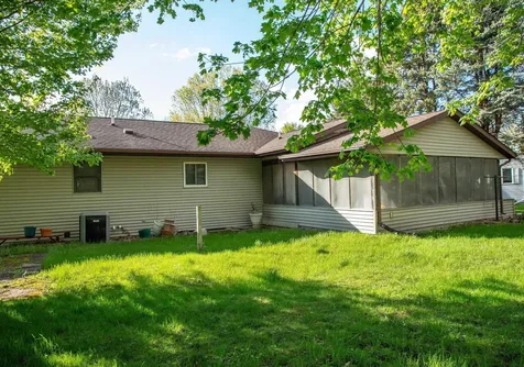 206 NW 24th Street Waverly IA 50677