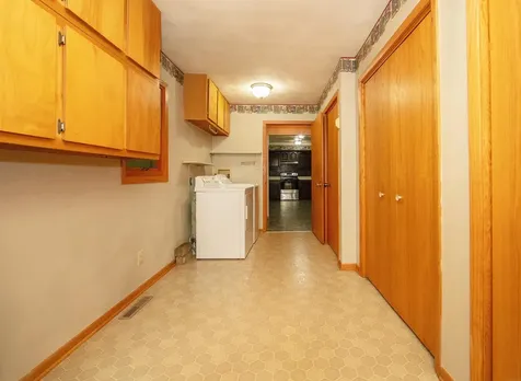 206 NW 24th Street Waverly IA 50677