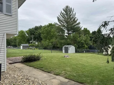 511 Ridgeway Street Denver IA 50622