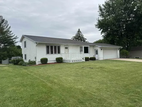 511 Ridgeway Street Denver IA 50622