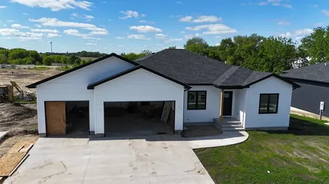 524 Sands Avenue Janesville IA 50647