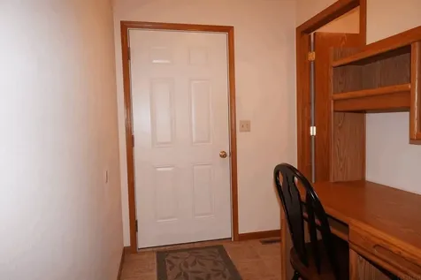301 Meadow Lane Charles City IA 50616