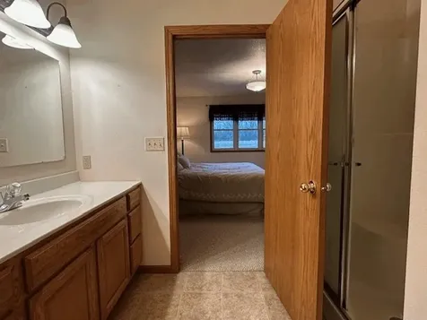 301 Meadow Lane Charles City IA 50616