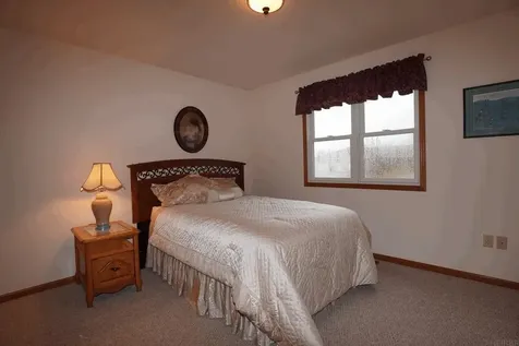 301 Meadow Lane Charles City IA 50616
