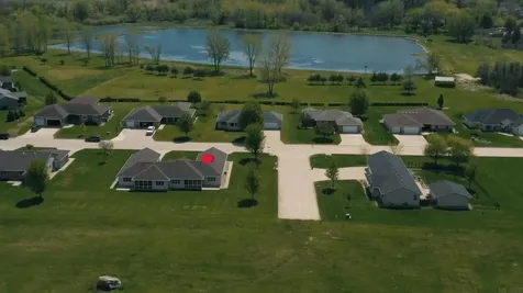 301 Meadow Lane Charles City IA 50616