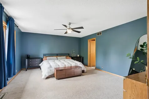 625 Baker Drive Cedar Falls IA 50613