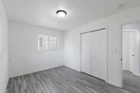 1228 Lyon Avenue Waterloo IA 50702