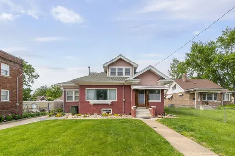 1810 W 4th Street Waterloo IA 50701