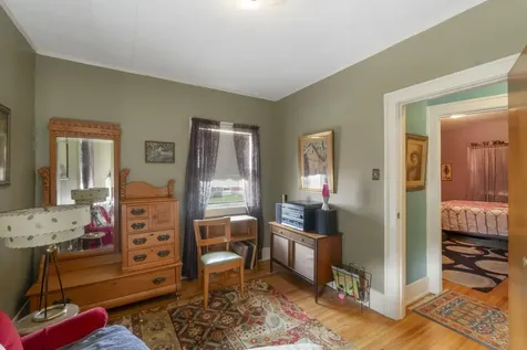 1810 W 4th Street Waterloo IA 50701