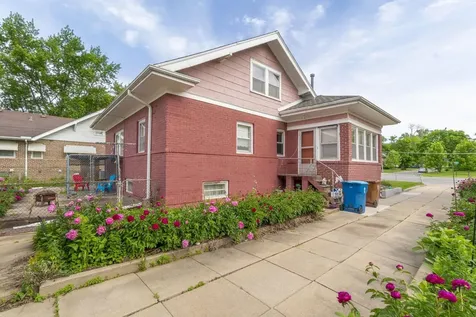 1810 W 4th Street Waterloo IA 50701