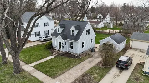 1515 Tremont Street Cedar Falls IA 50613