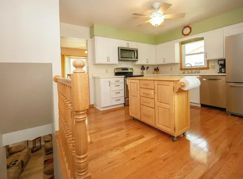 1831 4th Avenue NW Waverly IA 50677