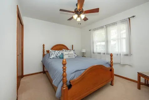 1831 4th Avenue NW Waverly IA 50677