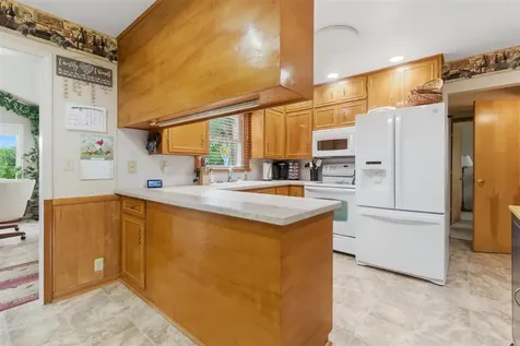 1314 Jersey Lane Waterloo IA 50701
