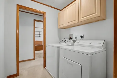 714 6th Street NE Independence IA 50644
