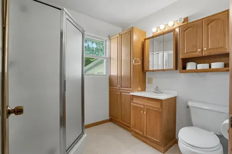 714 6th Street NE Independence IA 50644