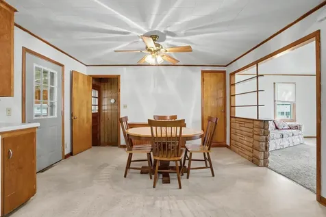 714 6th Street NE Independence IA 50644