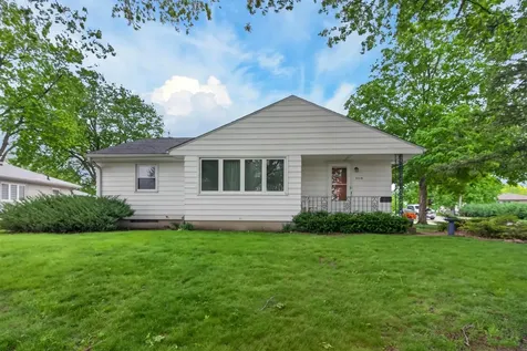 3118 Carlton Drive Cedar Falls IA 50613