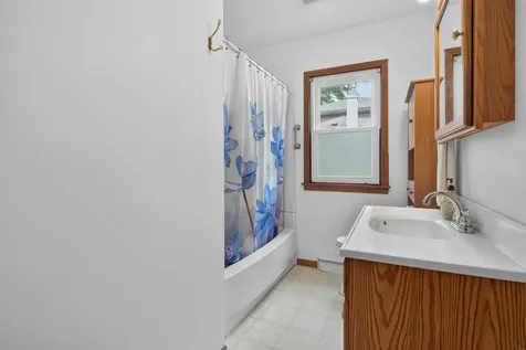 3118 Carlton Drive Cedar Falls IA 50613