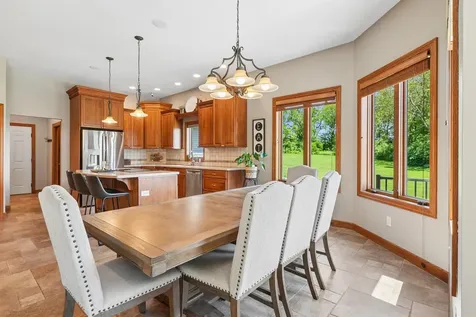 2693 N Maple Street Waverly IA 50677