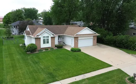 1303 Orchard Drive Cedar Falls IA 50613