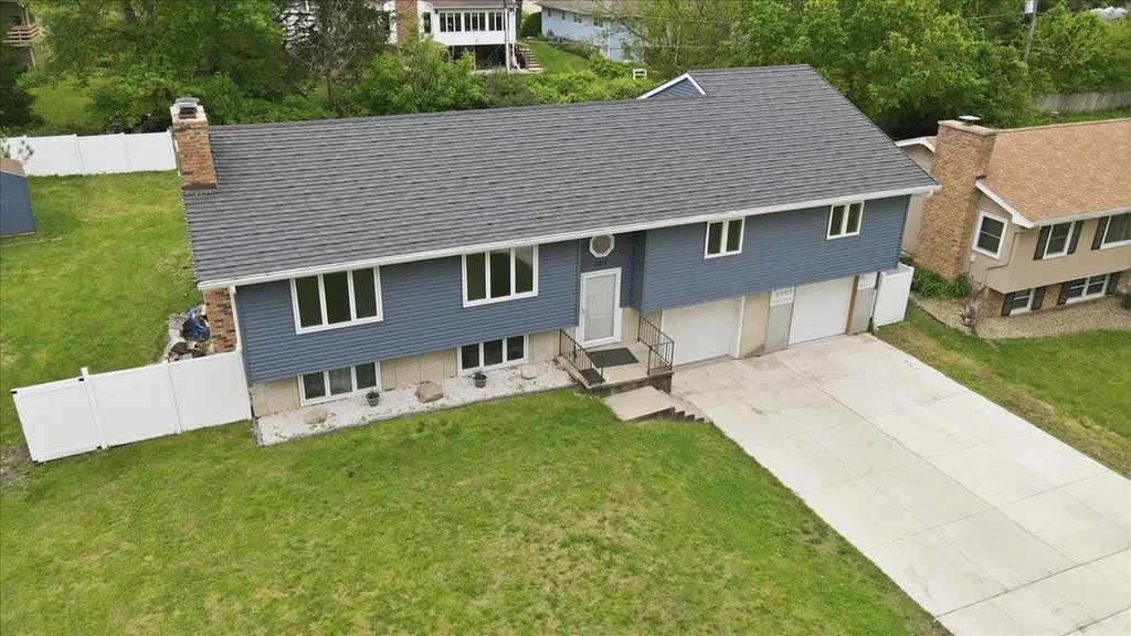307 Lambeth Road Waterloo IA 50701