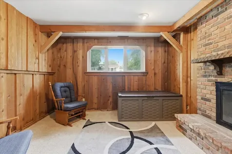 307 Lambeth Road Waterloo IA 50701