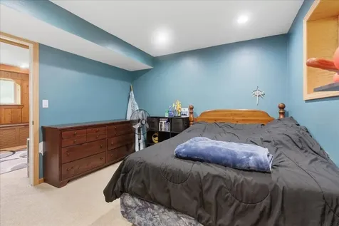 307 Lambeth Road Waterloo IA 50701