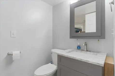 307 Lambeth Road Waterloo IA 50701