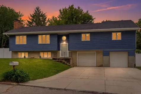 307 Lambeth Road Waterloo IA 50701