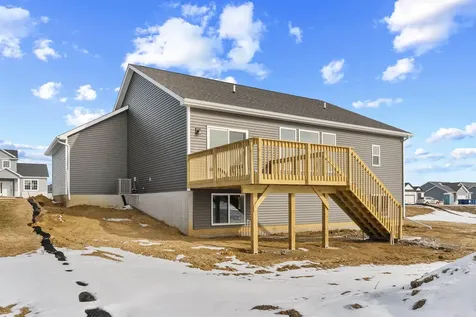 2813 Amber Valley Road Cedar Falls IA 50613