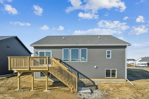 2813 Amber Valley Road Cedar Falls IA 50613