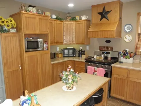 1888 Gilbert Street Charles City IA 50616