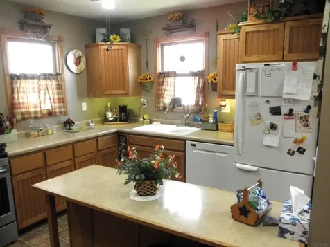 1888 Gilbert Street Charles City IA 50616