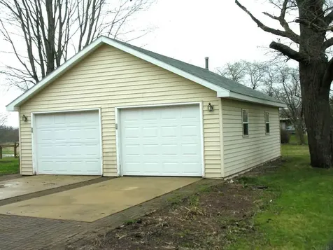 1888 Gilbert Street Charles City IA 50616