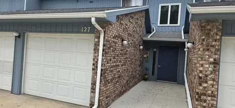 127 Southbrooke Drive Waterloo IA 50702
