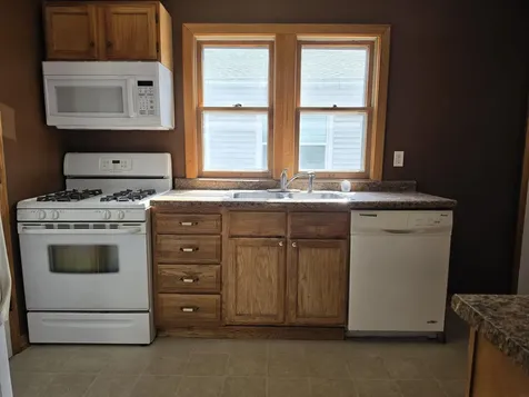 1421 Williston Avenue Waterloo IA 50702