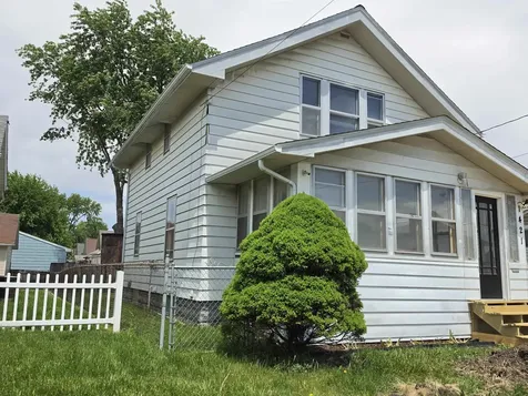 1421 Williston Avenue Waterloo IA 50702