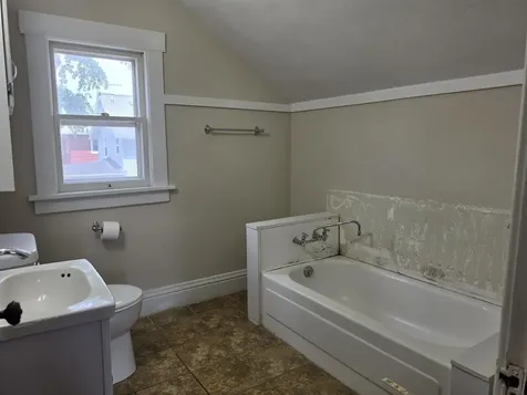 1421 Williston Avenue Waterloo IA 50702