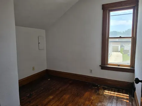 1421 Williston Avenue Waterloo IA 50702