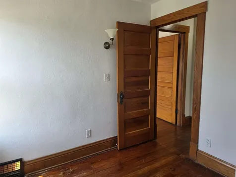 1421 Williston Avenue Waterloo IA 50702