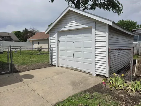 1421 Williston Avenue Waterloo IA 50702